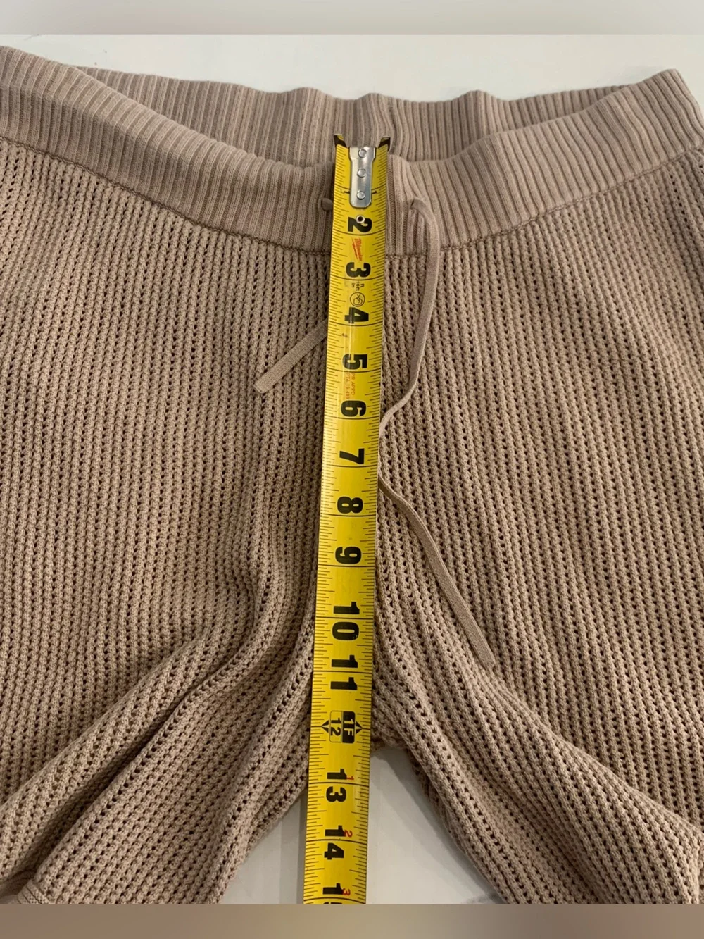 Alo Yoga Open-Knit Shorts Men Medium? Chestnut Pockets Logo (See measurements)